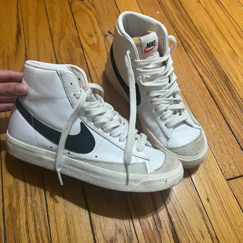 Nike Blazers 6.5 (kids) 8 (women’s)